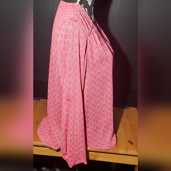 Candie's Pink/White Long Sleeve Blouse. Roll Tab Sleeves. Size L. - Picture 2 of 7